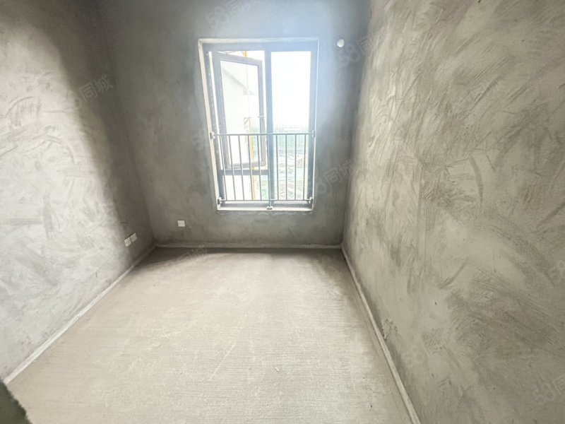万景进园汇(东坡区)4室2厅2卫120㎡南北86.8万