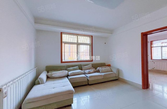 阳光 实验三里铺 月亮湾 颐馨园东边户 双储藏室双阳台