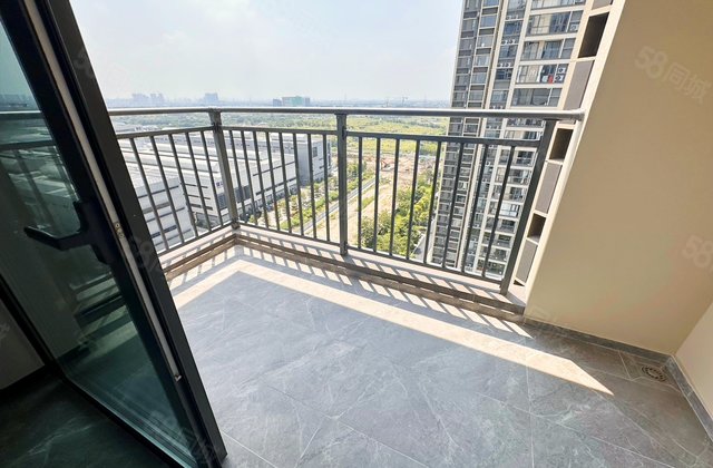 保利智慧云城3室2厅84㎡73万二手房图片