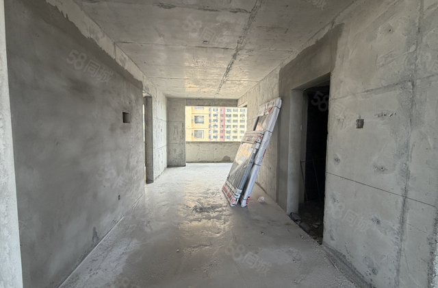 皇鑫玉苑3室2厅136㎡55万二手房图片