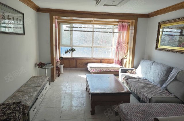 地质矿产勘察院家属院4室2厅106㎡41万二手房图片