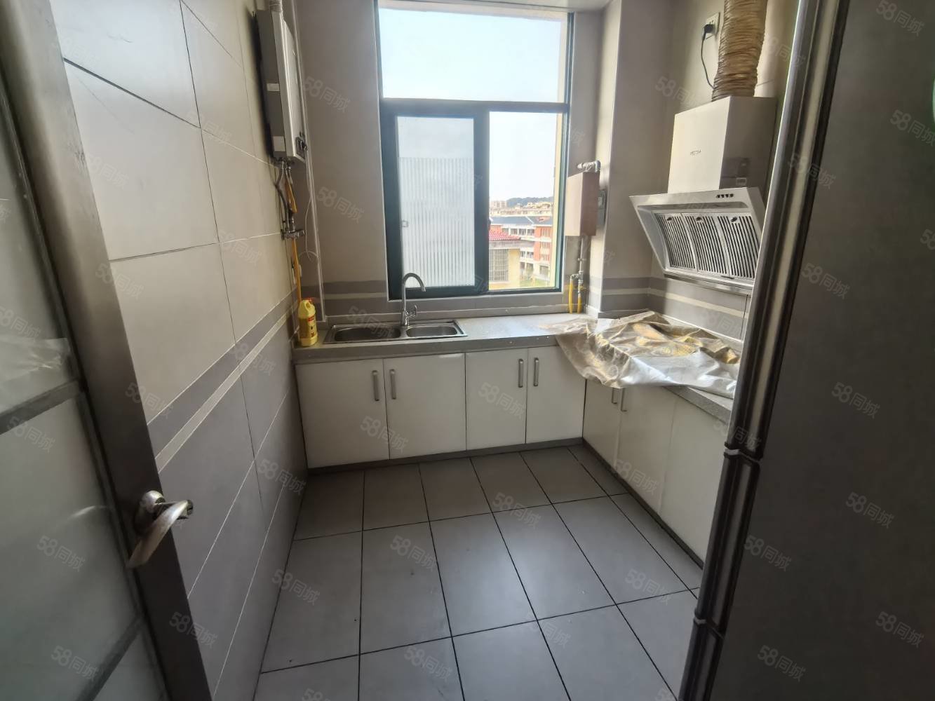 宜人小居2室2厅1卫82㎡南北36万