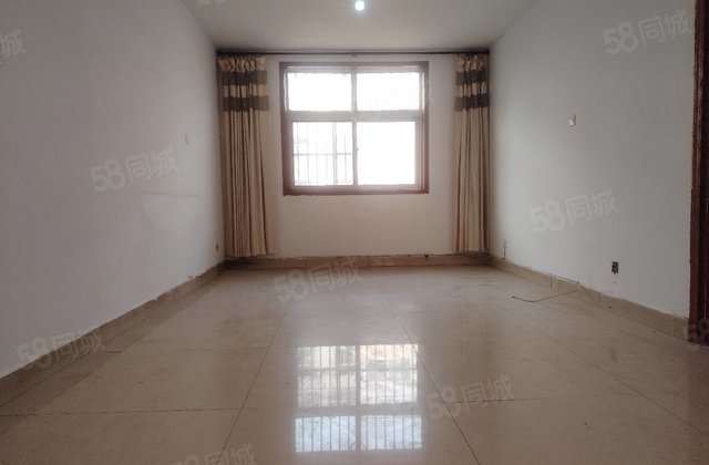 超 ，   东昌湖边，名人苑二期，经典三室朝阳户型，房东急售