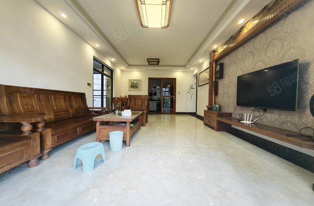 碧水湾二期(一二区)4室2厅143.1㎡69.8万二手房图片