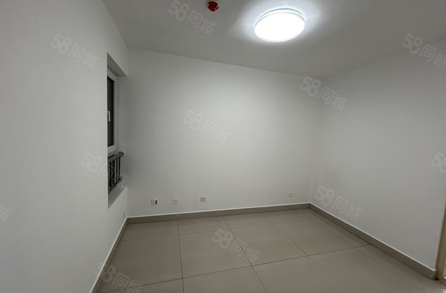 羡林苑小区 储藏室，划文轩，新小区，随时看房