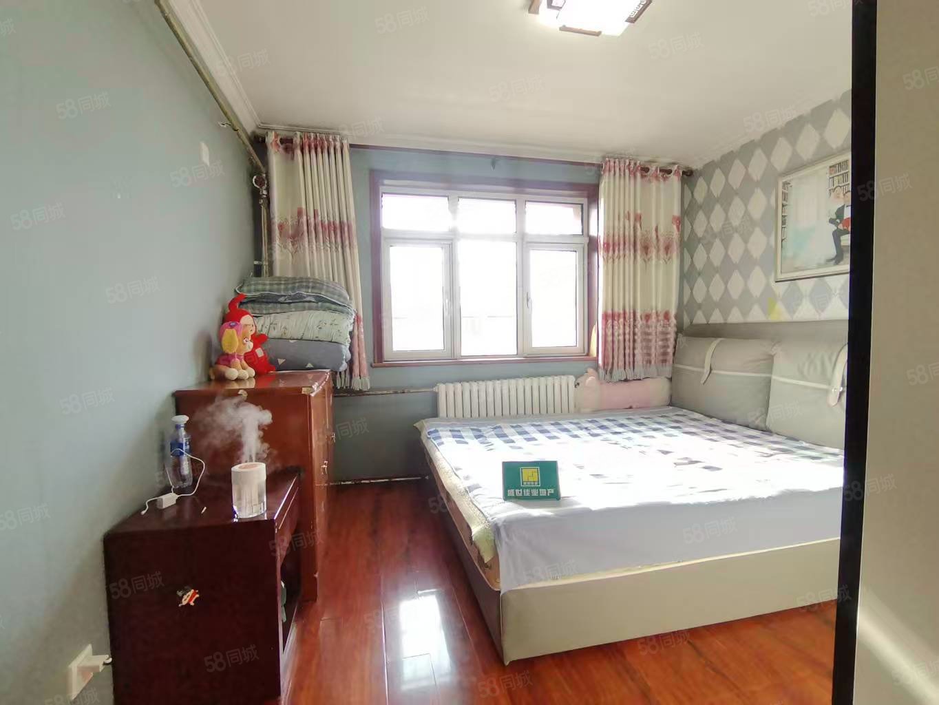 溫泉西里3室2廳1衛(wèi)91.73㎡南北140萬