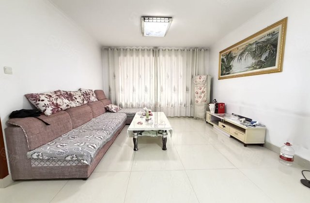 阳光  ！    ！月亮湾带车位，三室朝阳，颐馨园