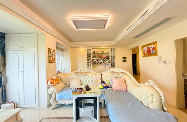 绿地468公馆一期3室2厅102.18㎡270万二手房图片