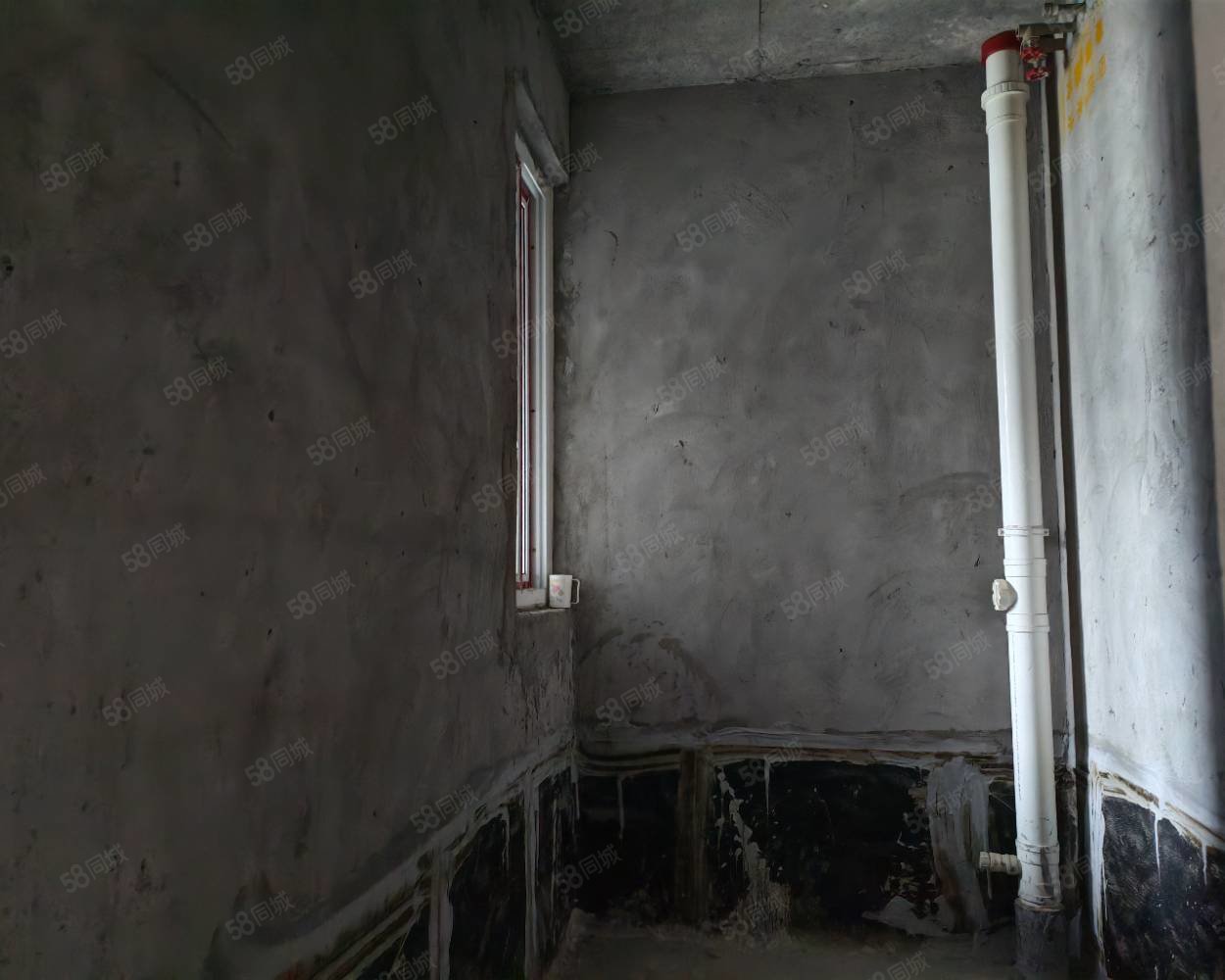 常隆花园2室2厅1卫82㎡南北38.8万