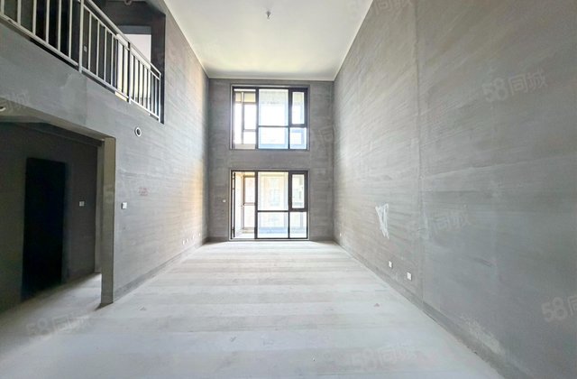 龙湖上第4室2厅188㎡560万二手房图片
