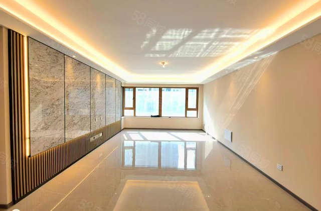 龙湖天璞4室2厅141.19㎡138万二手房图片