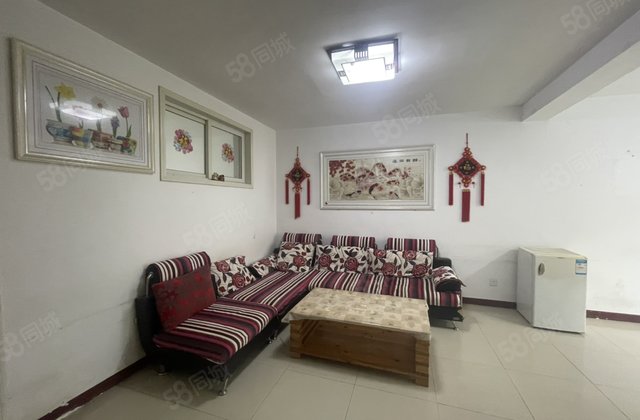 刚需拿几万入住低楼层水晶城三室可按揭急售