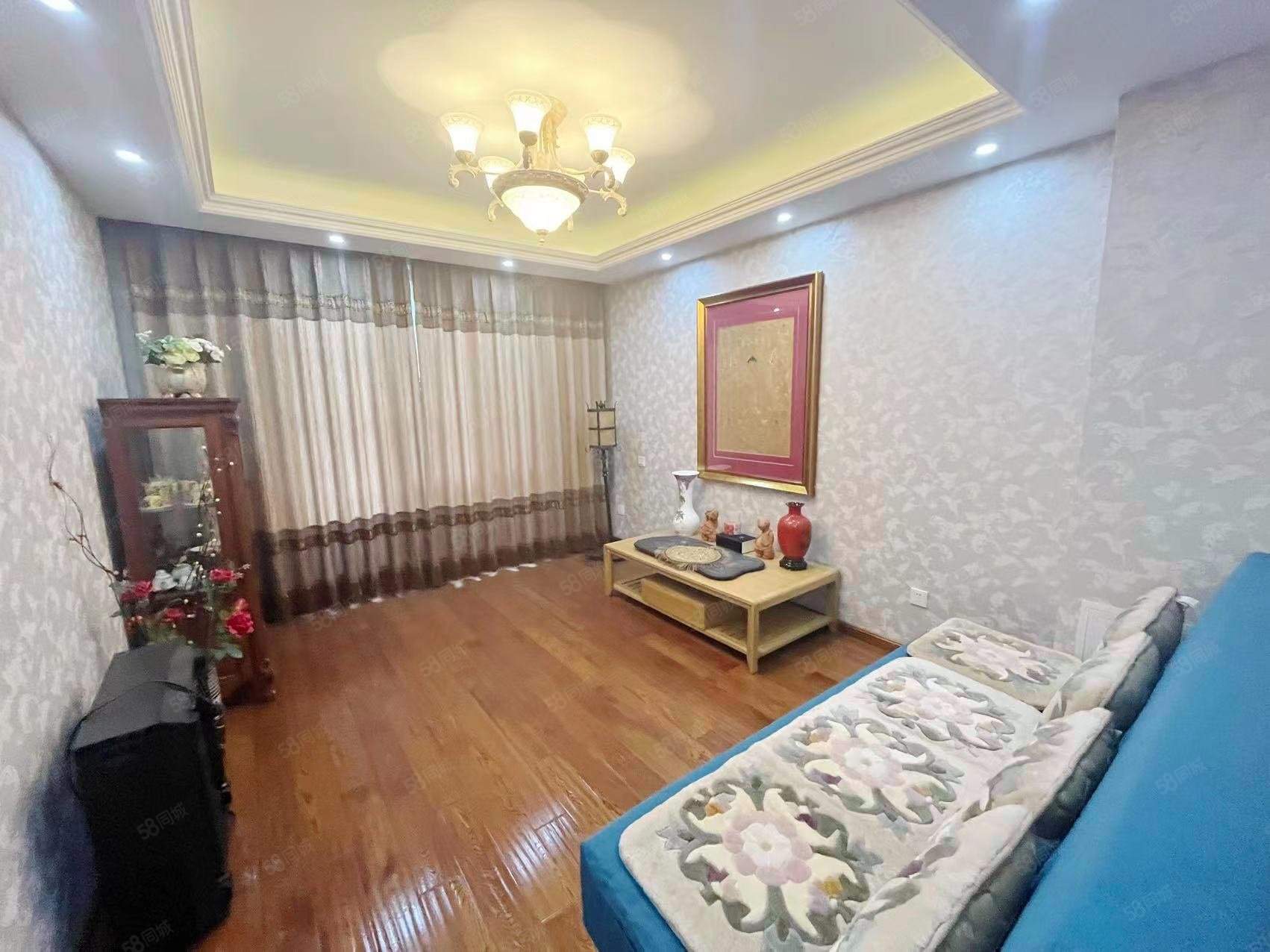 藍岸麗舍(別墅)4室2廳3衛(wèi)369.26㎡南北995萬