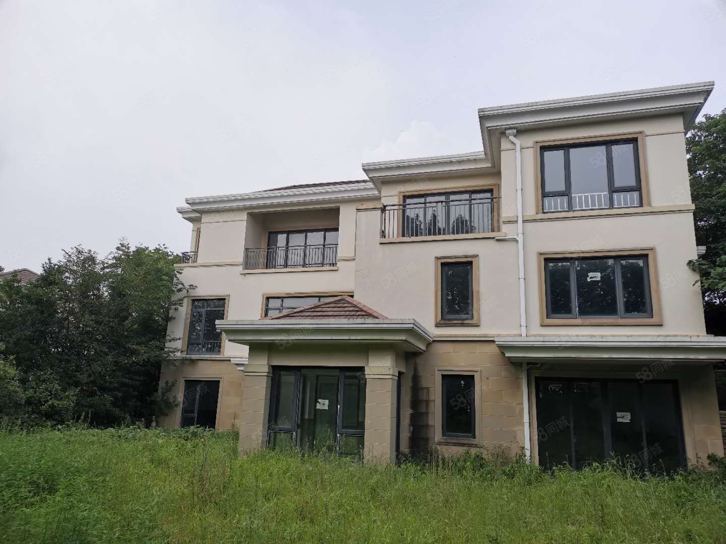 澄湖水岸 临湖独栋 占地两亩 院子方正房东诚意出售 随时看房