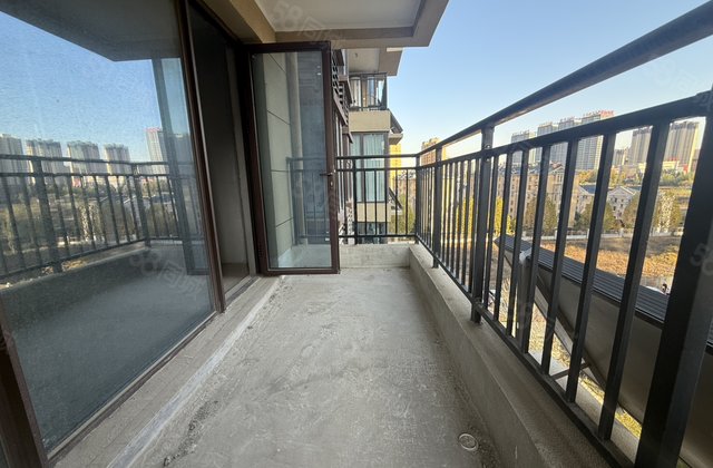 碧桂园云地天启3室2厅132㎡96万二手房图片