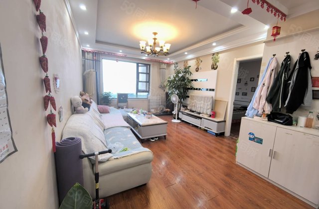 开发区东昌，百合新城小高层，精装3室2卫带储免大税