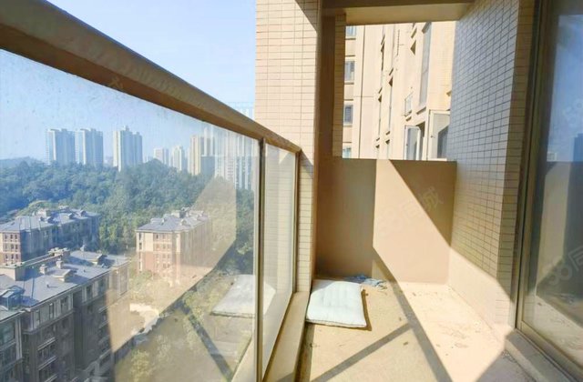 八方小区(B区)3室2厅126.85㎡302万二手房图片