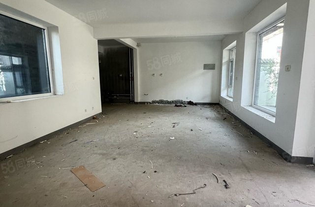 古楼别墅6室2厅 东昌   317平 朝南 看房方便 有钥匙