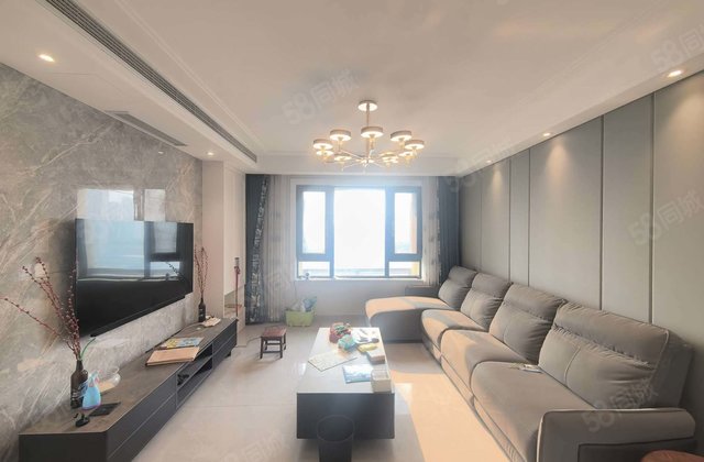 绿城百合新城 小三房 双卫 商业配套齐全 高楼层视野无遮挡