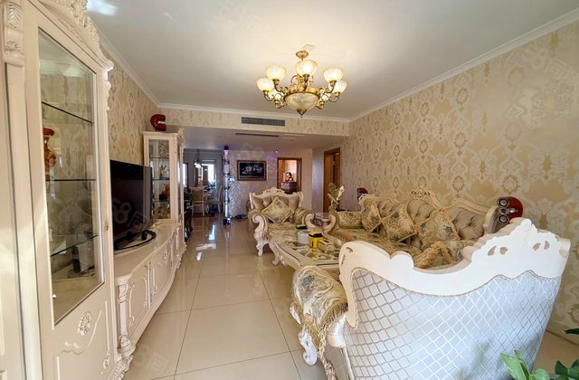 十二院城3室2厅162㎡135万二手房图片