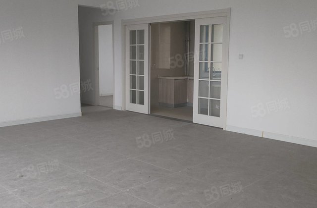 百合新城锦兰园  横厅平层 桃李天阅旁 带车位储藏室