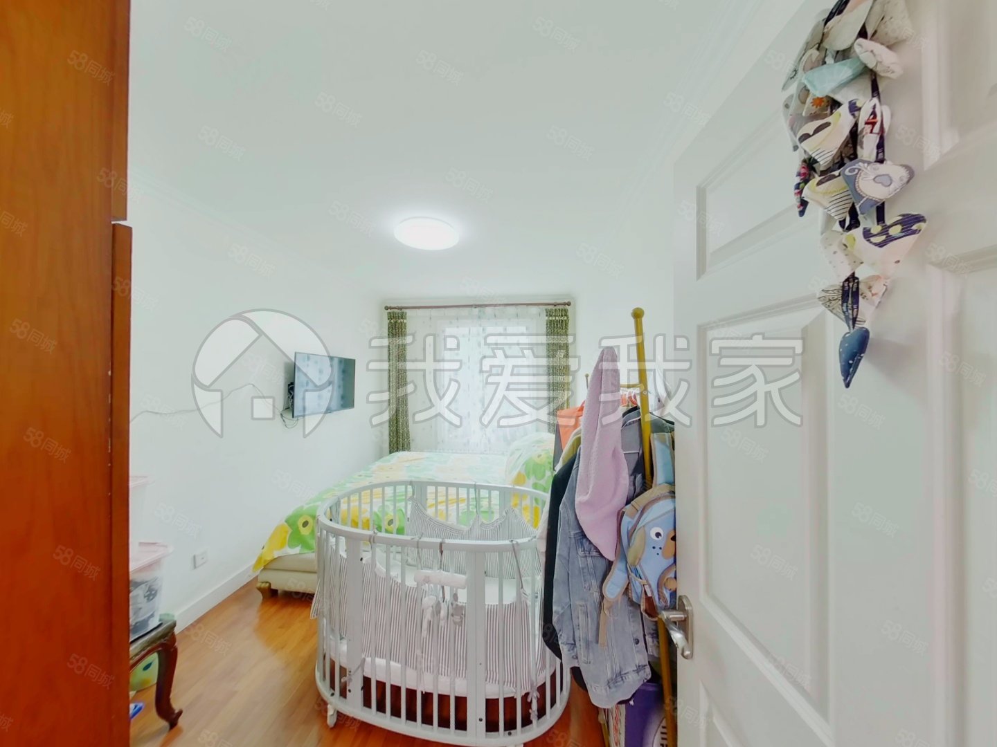 太陽國際公館4室2廳2衛(wèi)226.23㎡南北1299萬