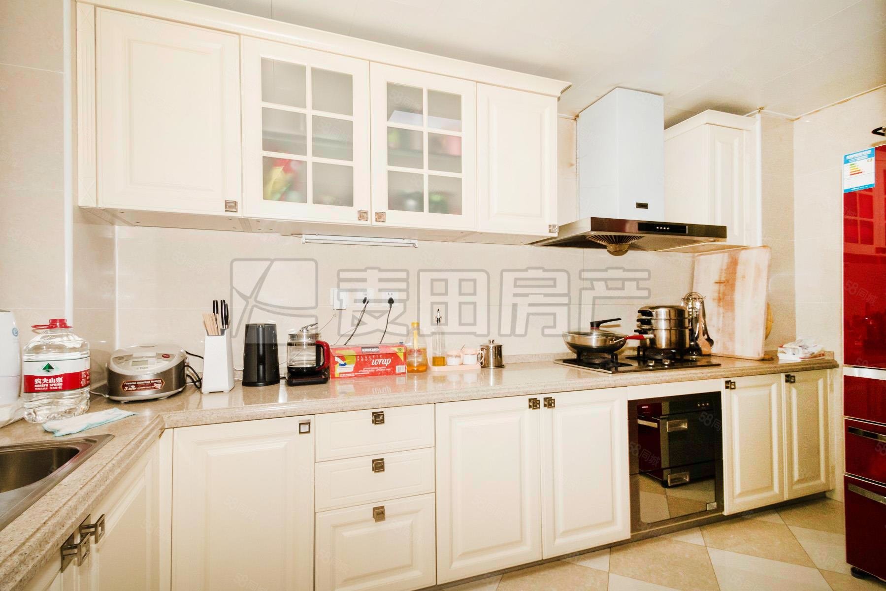 億城西山華府瓏園4室2廳2衛(wèi)176.36㎡南北1600萬(wàn)