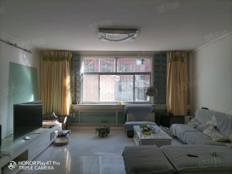 中孚广场小区4室2厅2卫149㎡南103万