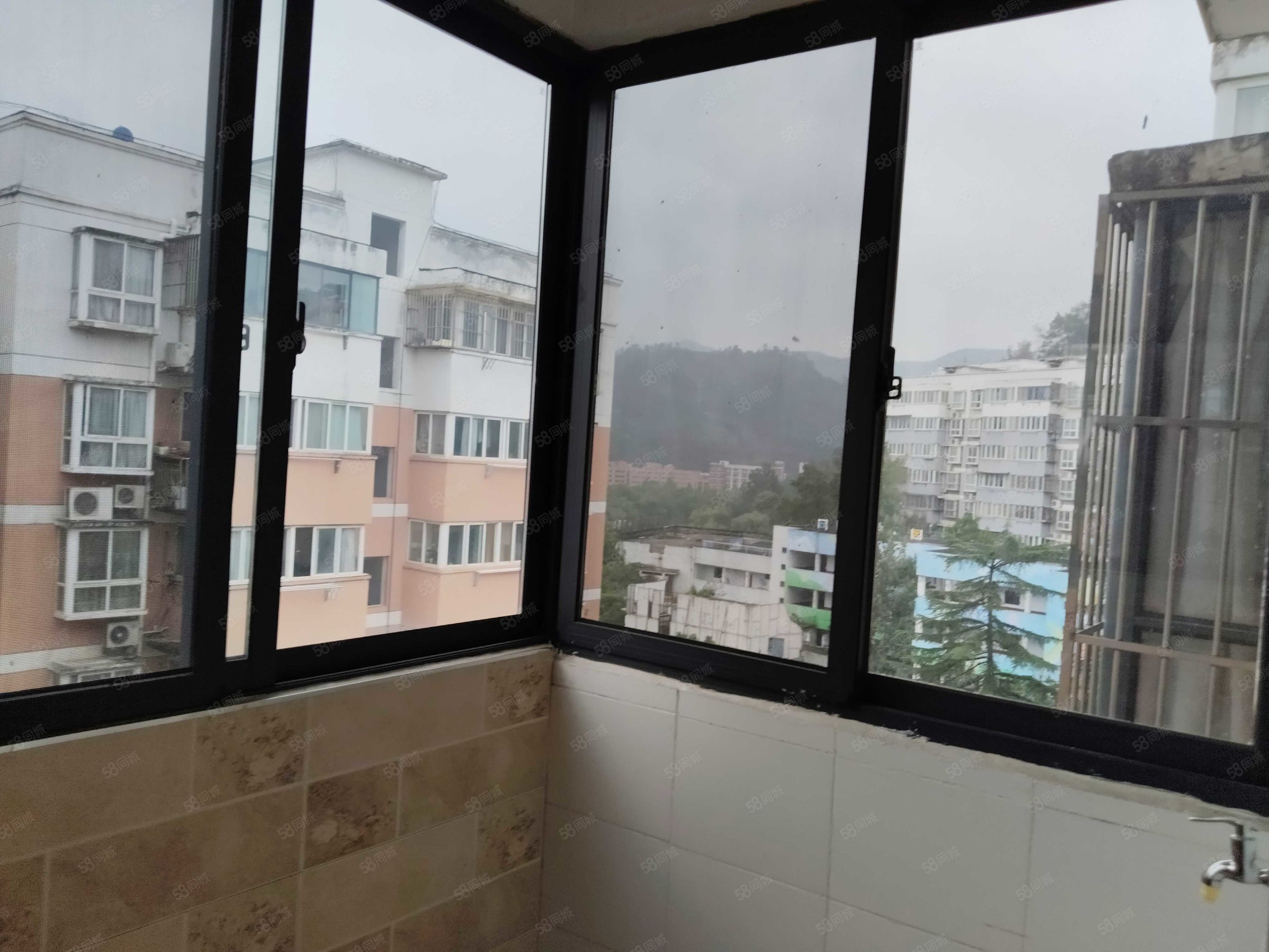 东苑小区3室2厅1卫91㎡西南32.8万