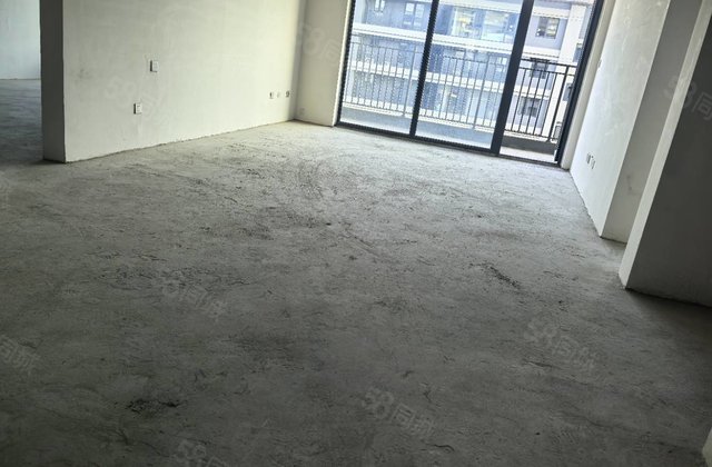 旭辉银盛泰博观锦里4室2厅133㎡118万二手房图片