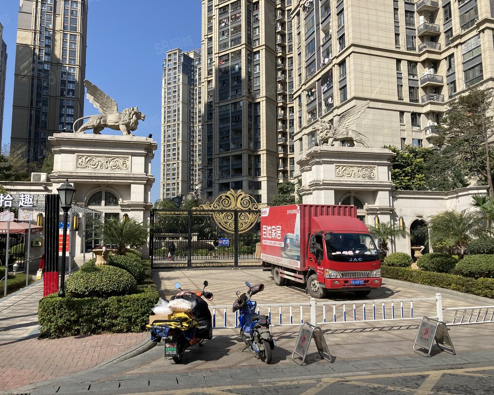 阳光凡尔赛宫a区