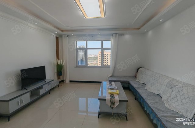 1819外置楼梯 带露台 5室 精装 免大税 急售