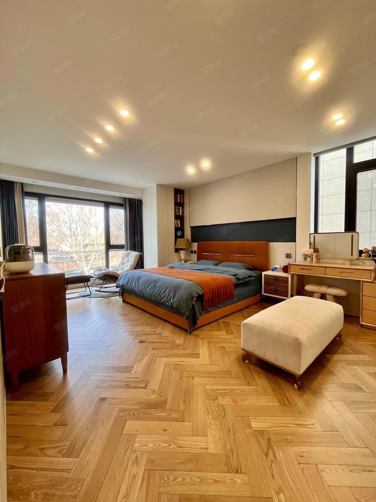 澳景園5室3廳5衛(wèi)486㎡南北2800萬