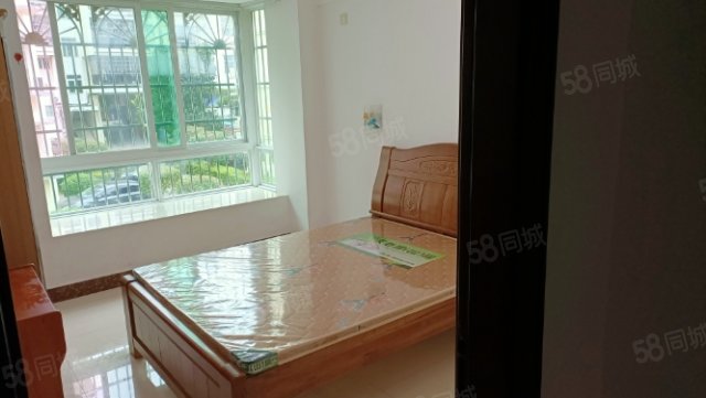 金昌茗苑3室2厅2卫128.36㎡南58万