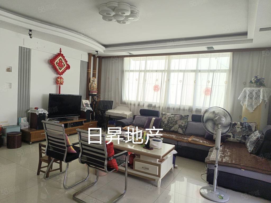 金鼎商业街小区3室2厅2卫137㎡南北55.6万