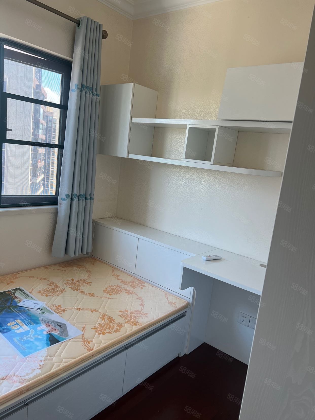 恒大城二期3室2厅2卫135㎡南北75万