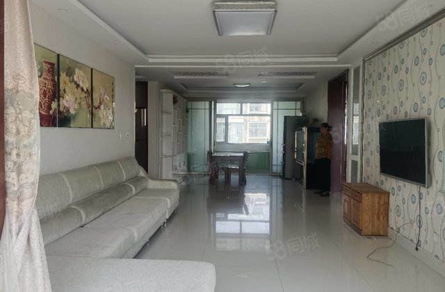 畅博怡情湾 楼龄新 大三居 南北通透 装修好 双卫生间