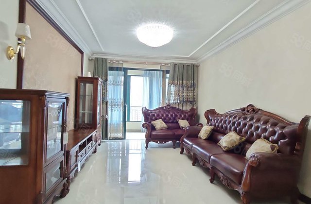 恒大名都 南北通透 有电梯 精装修 好楼层采光好 房子没住过