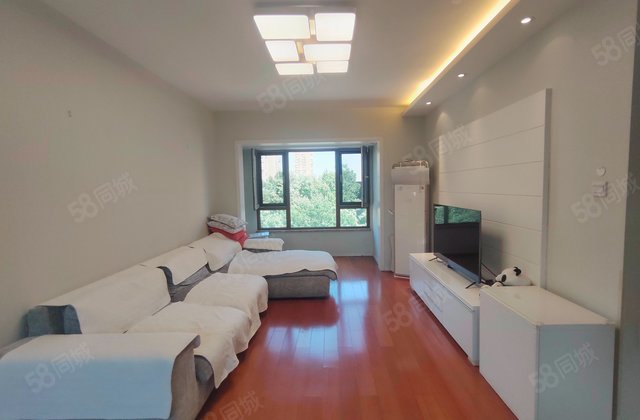 万科假日风景(C区)2室2厅81.34㎡450万二手房图片