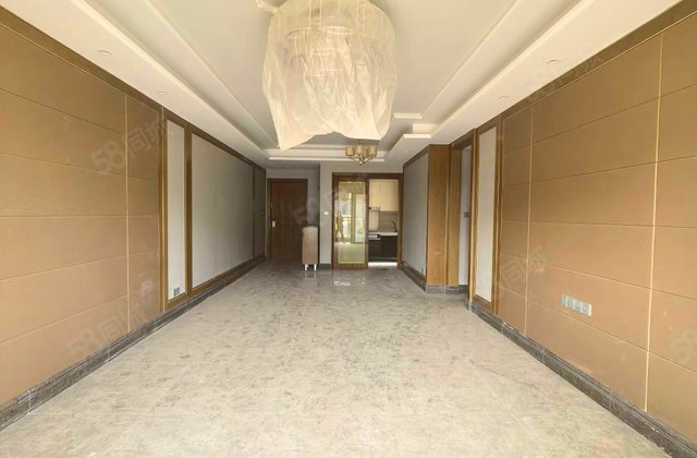 新世界麓院3室2厅135.42㎡160万二手房图片