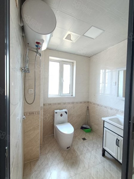 62平,精装修,两室一厅一卫,金钻第一城-松原58同城