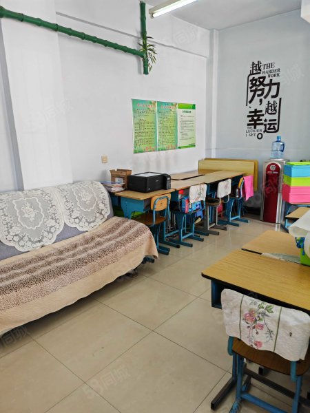 惠安小区4室2厅1卫108㎡南52万