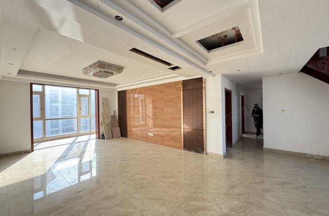 东昌湖 观景房 顶层复式 西安交大 带车位储观景   随时看