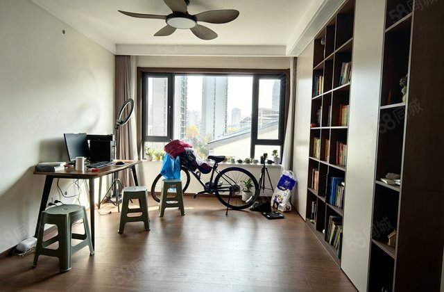 急 徒骇河旁 二中附近 新房未住 儒辰辰悦 东边户 看房方便