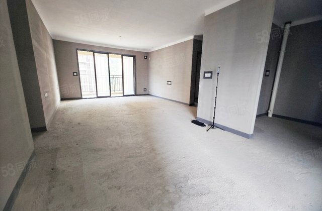 保利和府5室2厅194㎡108万二手房图片