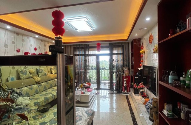 英郦庄园3室2厅127.22㎡119万二手房图片