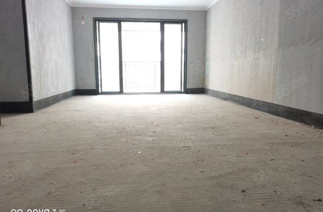 兴进锦城4室2厅117㎡68万二手房图片