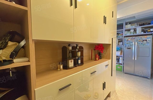 曼哈顿水岸公馆1室1厅84.7㎡65.5万二手房图片