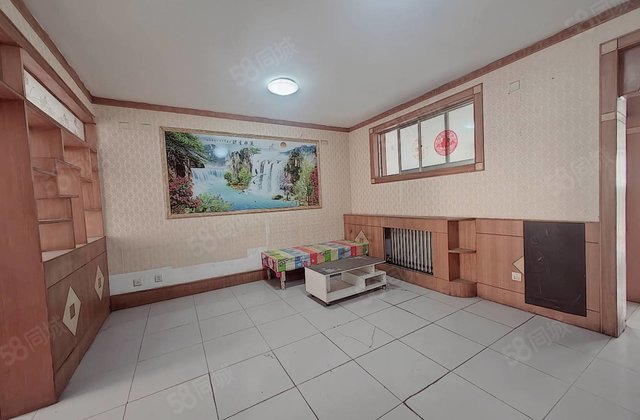 建设路 阿尔卡东临 二楼 免大税 中通家属院 云麓九里