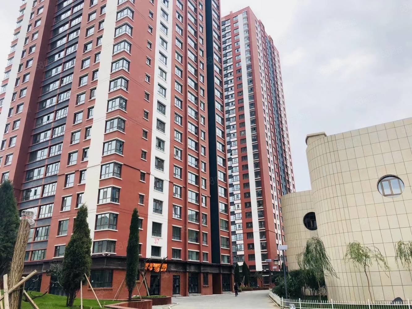 瑞景河畔家园2室2厅1卫97㎡西75万